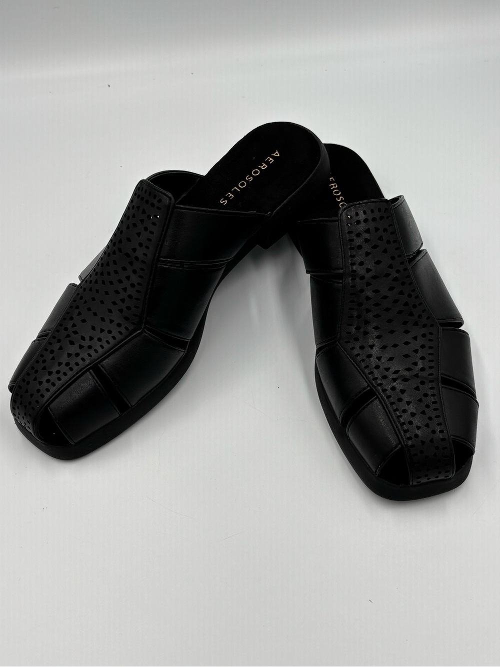 Aerosoles 4Life Black Cutout Slip-On Mule Sandals Womenโs Size 7.5M